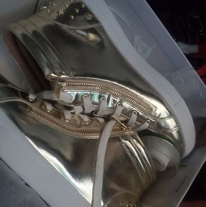 Brand new women's shoes